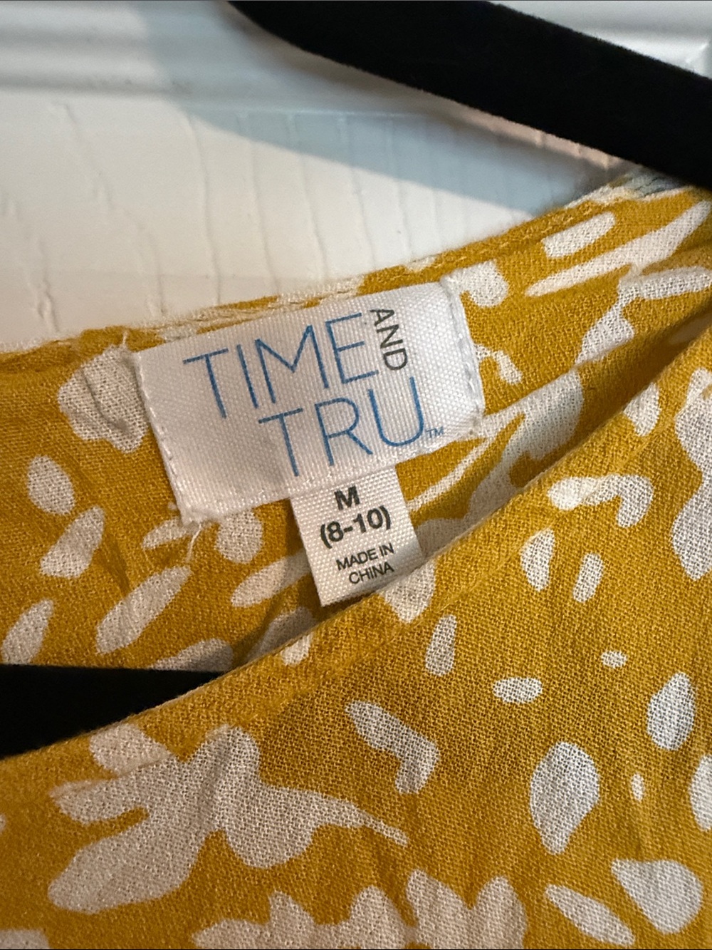 Time and Tru Yellow and White Floral Peplum Tunic - Picture 4 of 6